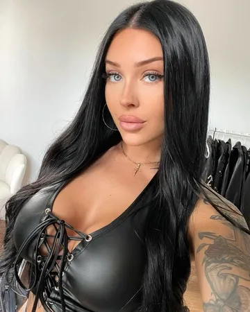 Anastasiia Kombarova